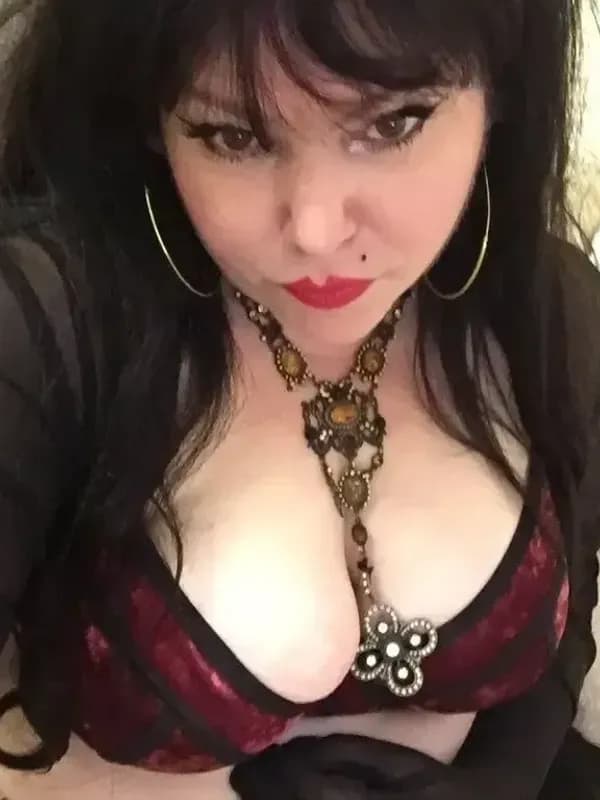 darkmistressmadeli hypno 1