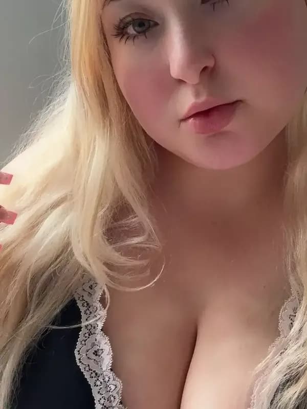 aprilvalentine legs 1