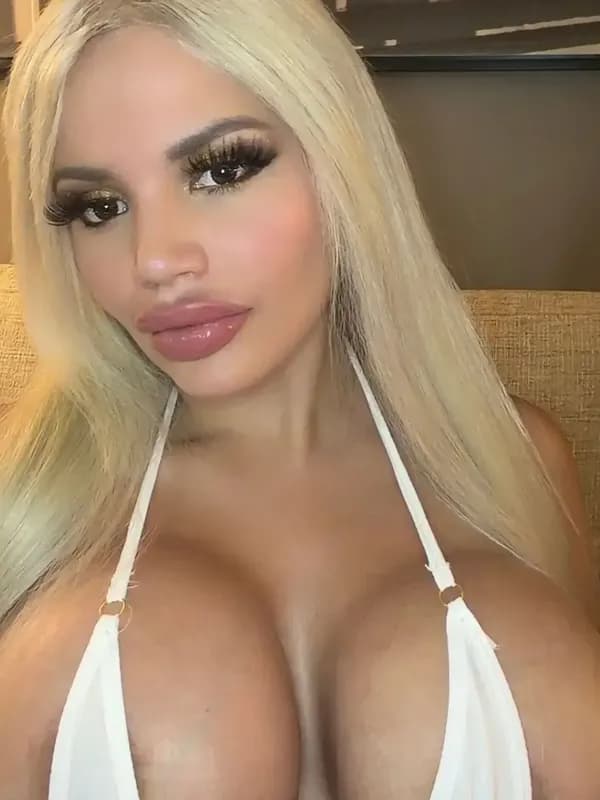 livingbimbodoll top100 1