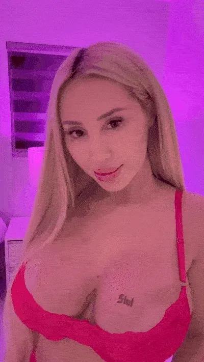 Amanda bigbutt 3
