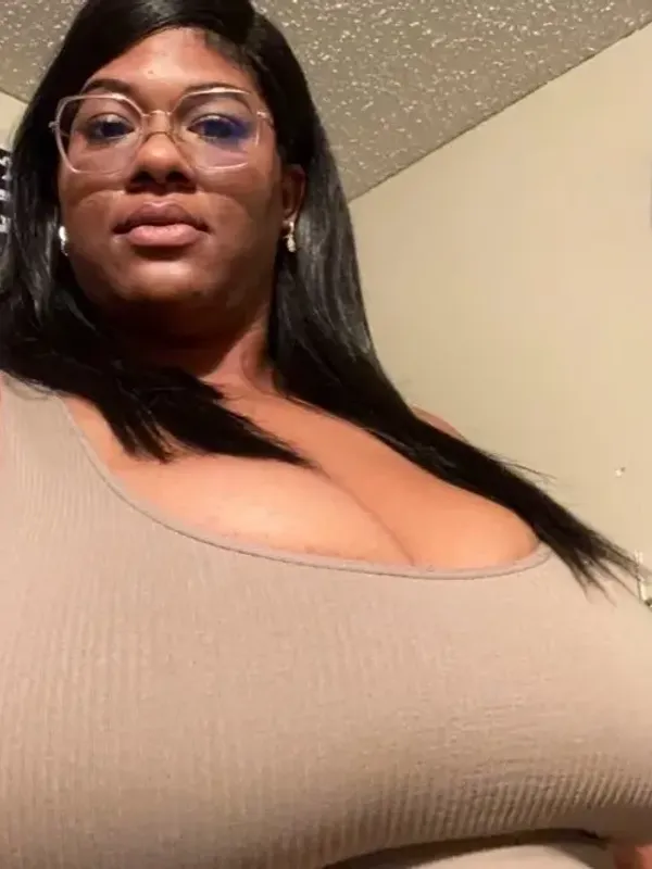 amazon rj giantess ebony phone sex