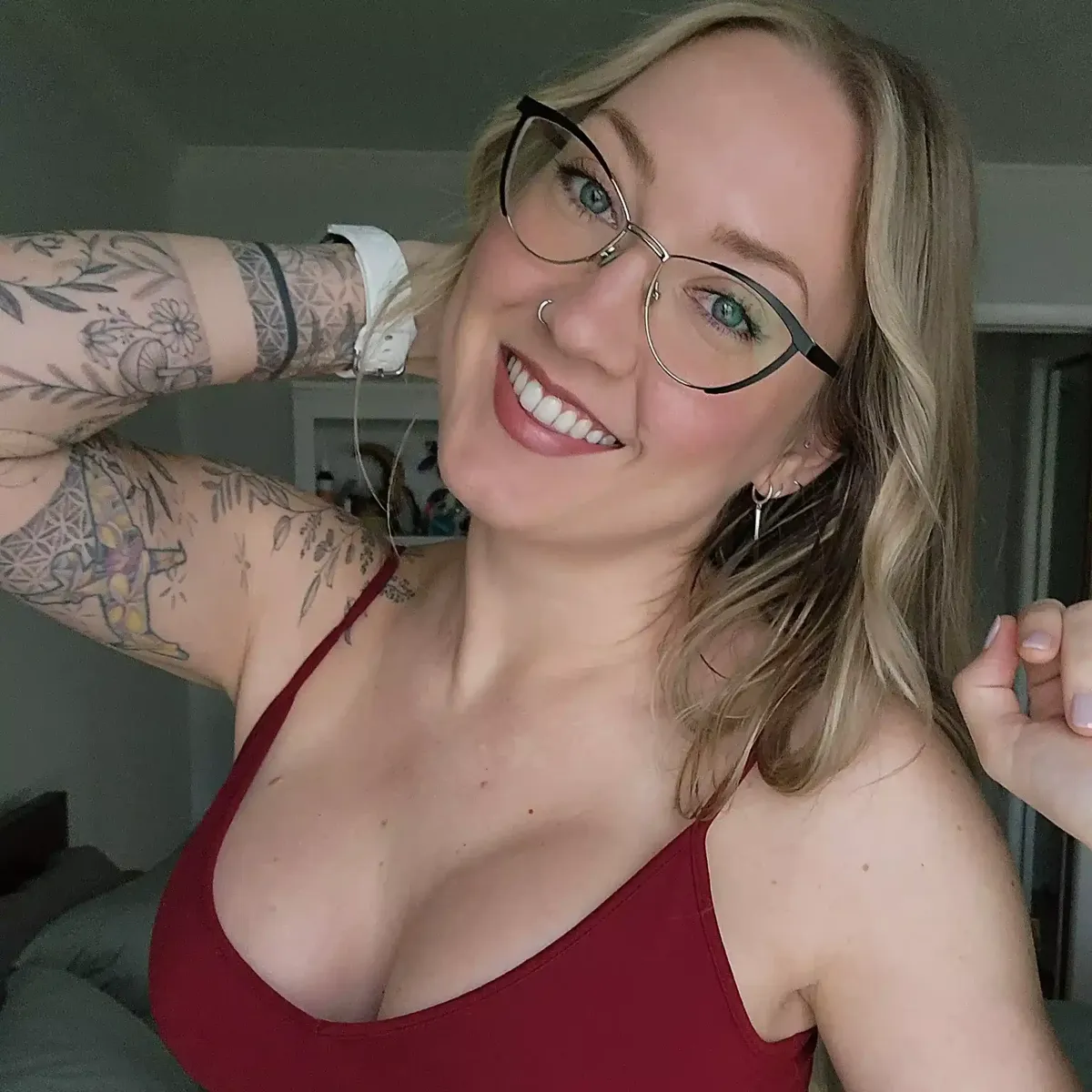belatalbotxx foot fetish phone sex line