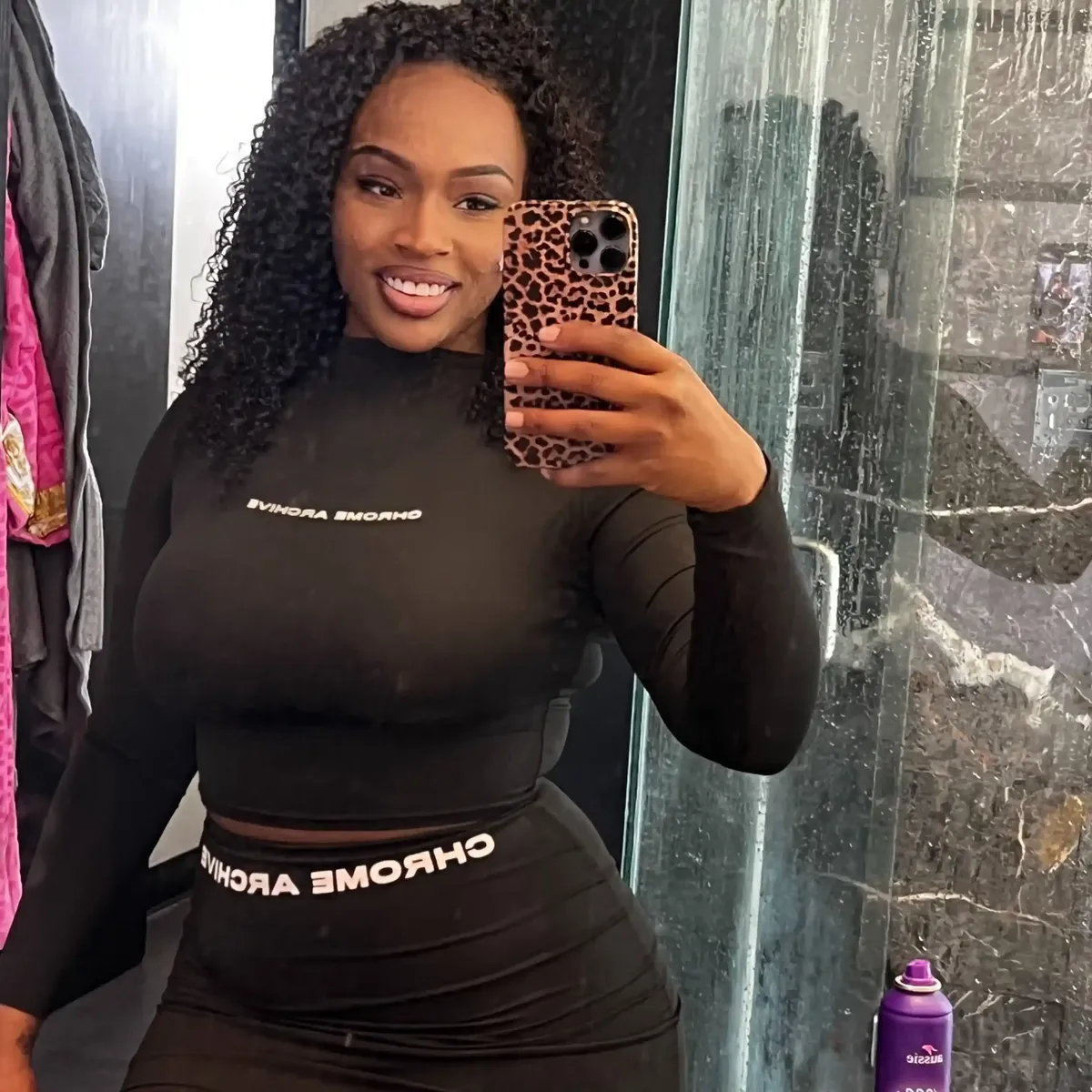fineassbina black queen phone sex page