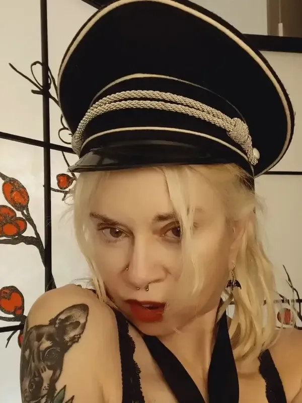 mistressoliviavexx mistress 2