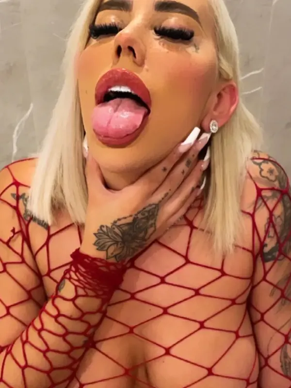 theblondedon facetime page