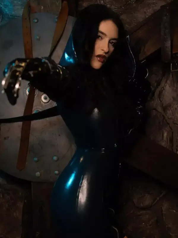 vampiresslucid femdom phone sex
